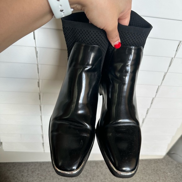 Boots - Picture 2 of 7